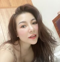 Available Miu Miu - puta in Chennai
