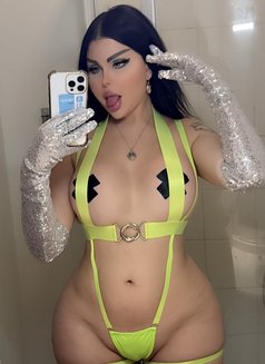 Diva Arabic trans in Paris ts Arabian - Transsexual escort in Paris Photo 30 of 30