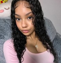 Diva - escort in Muscat