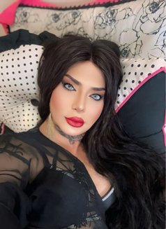 Diva - Transsexual escort in Erbil Photo 4 of 11