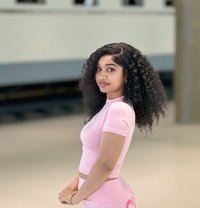 Diva - escort in Muscat