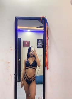 Diva - Transsexual escort in Mumbai Photo 9 of 20