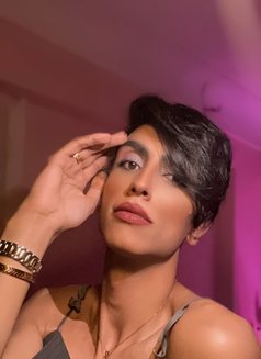 چور ليدي بوي - Acompañantes transexual in Cairo Photo 7 of 8