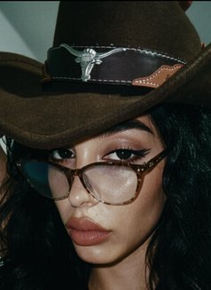 Diva - Acompañantes transexual in Beirut Photo 10 of 14