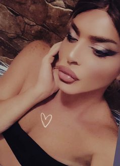 Diva - Transsexual escort in Beirut Photo 28 of 28