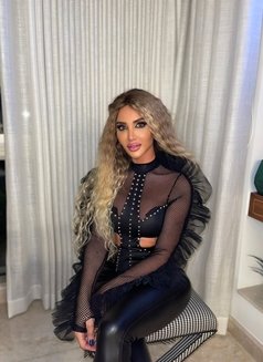 Diva Melissa - Transsexual escort in Beirut Photo 1 of 30