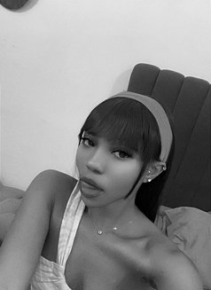 Mel - escort in Lomé Photo 3 of 3