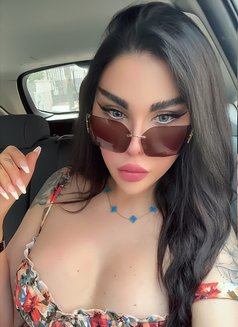 Diva shemale Arabic in Paris ts Arabian - Transsexual escort in Paris Photo 3 of 29