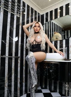 Diva valentina98 - Transsexual escort in Beirut Photo 23 of 27