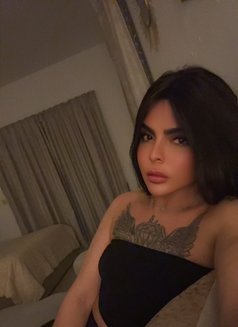 Divaa عربية - Transsexual escort in Dubai Photo 2 of 4
