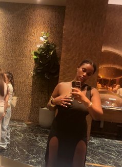 Divan - escort in Bangkok Photo 5 of 5
