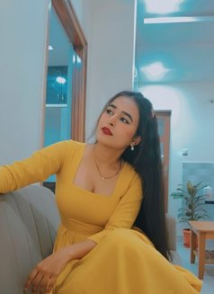 Divanshi Real Meet & Cam Show - escort in Hyderabad Photo 2 of 4