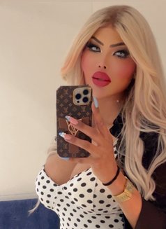 Divaraghed XXL - Transsexual escort in İstanbul Photo 23 of 25