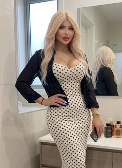 Divaraghed XXL - Transsexual escort in İstanbul Photo 24 of 25