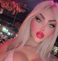 Divaraghed XXL - Transsexual escort in İstanbul Photo 11 of 17