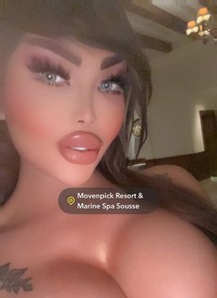 divaraghedXXL - Transsexual escort in Tunis Photo 14 of 20