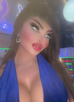 divaraghedXXL - Transsexual escort in Tunis Photo 16 of 20