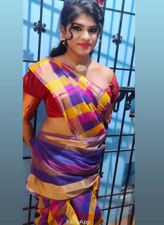 Divi - Transsexual escort agency in Chennai Photo 2 of 5
