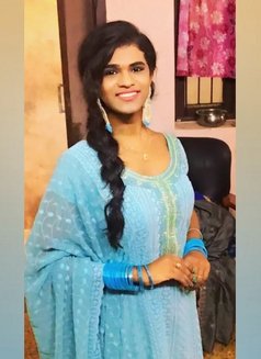Divi - Transsexual escort agency in Chennai Photo 3 of 5