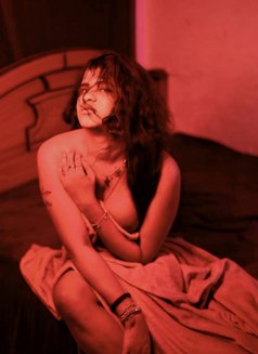 Divi - Transsexual escort agency in Chennai Photo 2 of 3