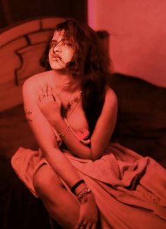 Divi - Transsexual escort in Chennai Photo 5 of 5