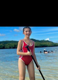 Divine - escort in Davao Photo 3 of 3