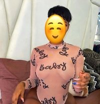 Divine - escort in Accra