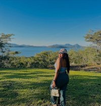 Divine - puta in Dakar