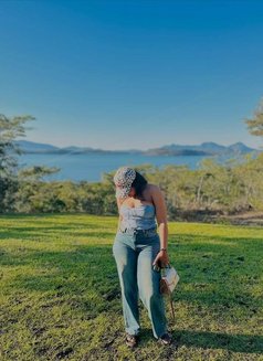 Divine - escort in Dakar Photo 5 of 7