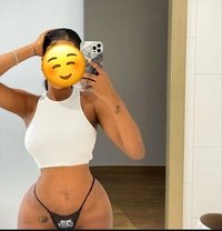 Divine - escort in Accra