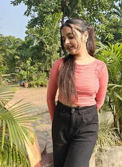 Divya 3000 Unlimited Shot College Girl - escort in Kolkata Photo 4 of 4