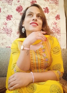 Divya _8inch dick - Transsexual escort in Jaipur Photo 28 of 30