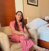 Divya Best Call Girl - escort in Surat