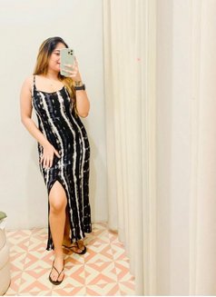 divya best call girl service and escort - puta in Surat Photo 3 of 3