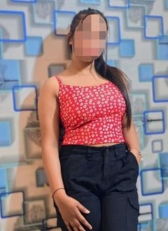 Ruhi Cam Fun & Real Meet - escort in Kochi Photo 2 of 4