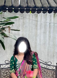 Divya Cam / Meet - puta in Kathmandu Photo 5 of 5