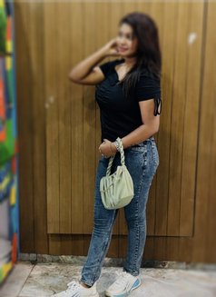 Divya꧁𓆩Cam & Real Meet 𓆪꧂ - puta in Mumbai Photo 3 of 4