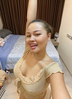 Divya - puta in Hong Kong Photo 1 of 4