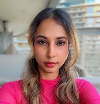 Divya - puta in New Delhi