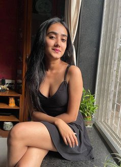 Divya Escort Service - escort in Pune Photo 1 of 3