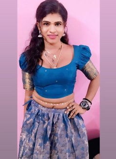 Divya - Acompañantes transexual in Chennai Photo 1 of 5