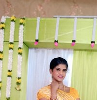 Divya - Transsexual escort in Chennai