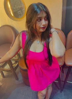 Divya Gupta - puta in Pondicherry Photo 3 of 3