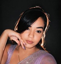 Myself Divya Iam New Here Lets Catch Up - puta in Hyderabad