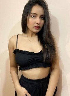 Divya - escort in Ahmedabad Photo 2 of 4
