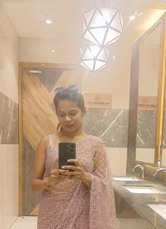 Divya π₯(Cam & meet) π₯π§ΏHoney - escort in Bangalore Photo 1 of 1