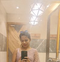 Divya 🥀(Cam & meet) 🥀🧿Honey - puta in Kolkata