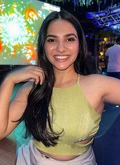 Divya - escort in Chandigarh Photo 1 of 4