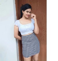 Divya - puta in Chennai