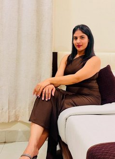 Divya - escort in Chennai Photo 2 of 2